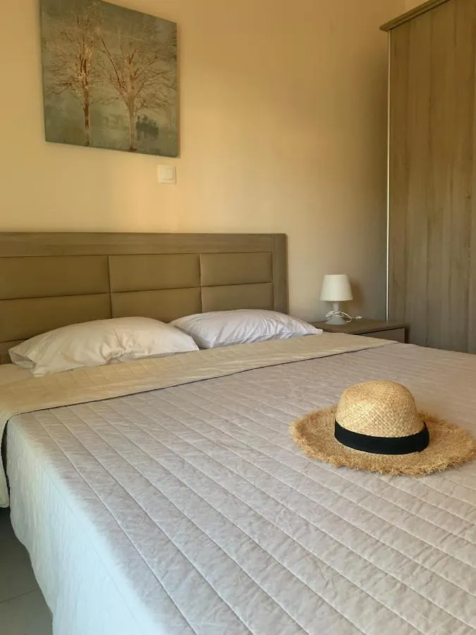 Villa Tasoula Apartments By The Sea Polychrono